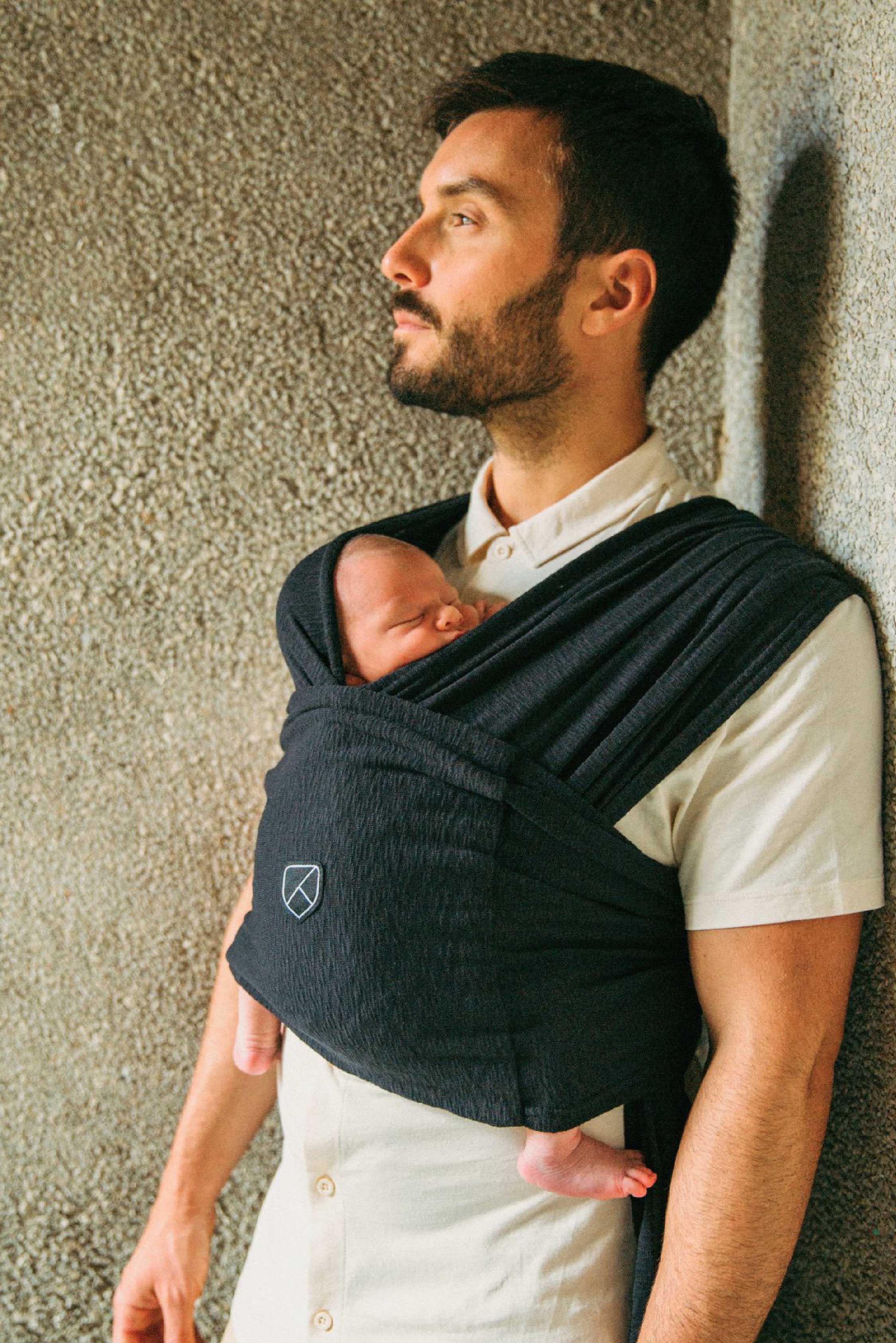 CUDDLE BAND Newborn Baby Wrap - Black - Image 4